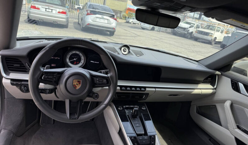 
								Porsche 911 2021 full									