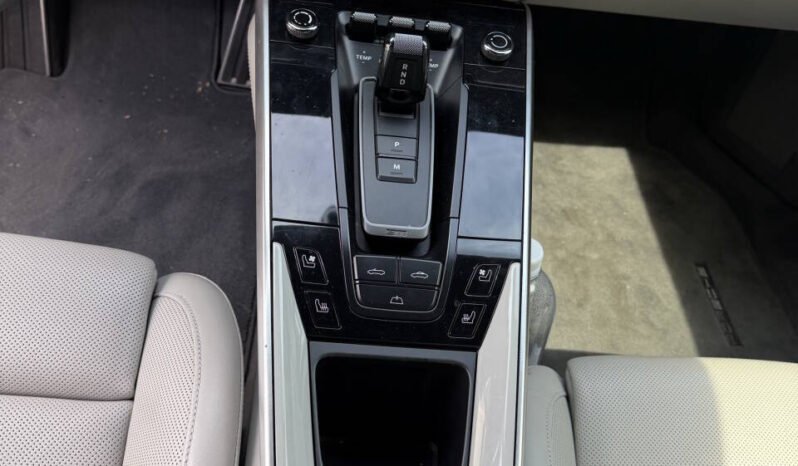 
								Porsche 911 2021 full									
