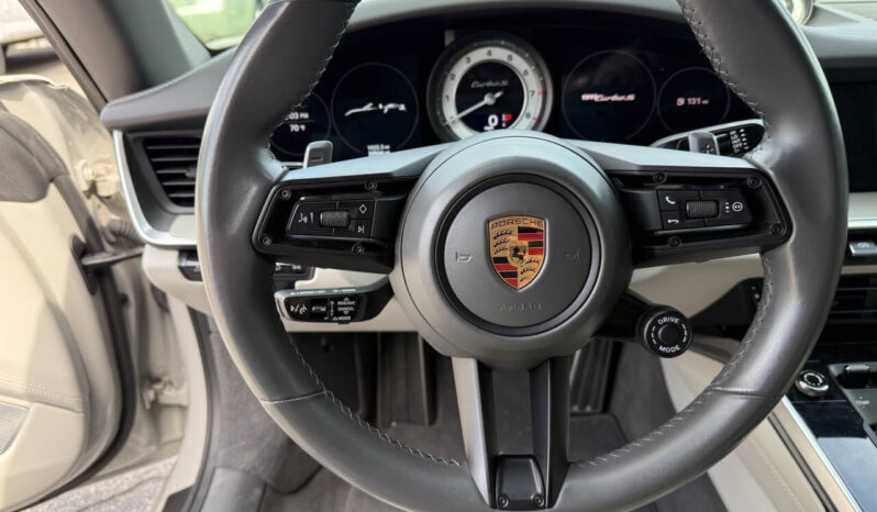
								Porsche 911 2021 full									