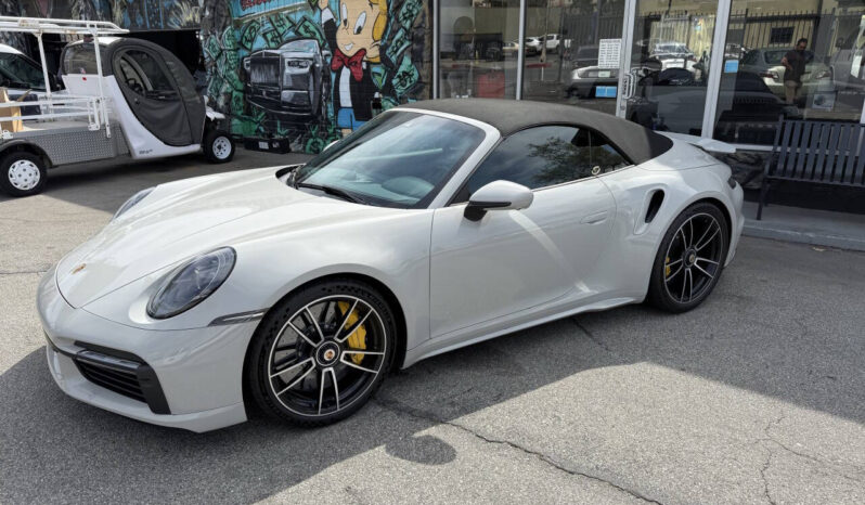 
								Porsche 911 2021 full									