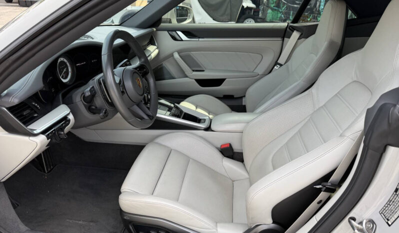 
								Porsche 911 2021 full									