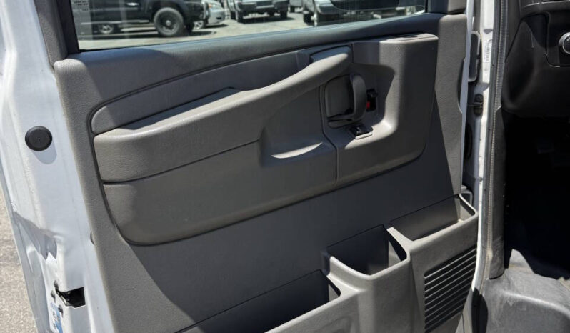 
								Chevrolet Express 2013 full									