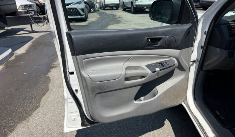 
								Toyota Tacoma 2015 full									