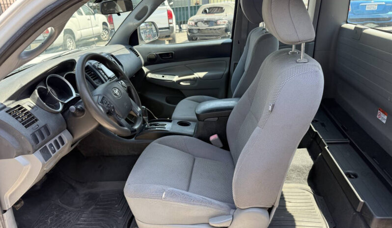 
								Toyota Tacoma 2015 full									