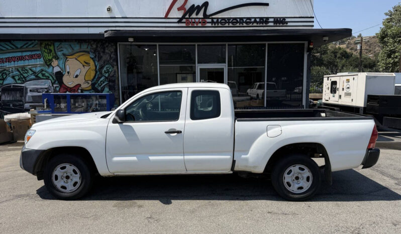 
								Toyota Tacoma 2015 full									