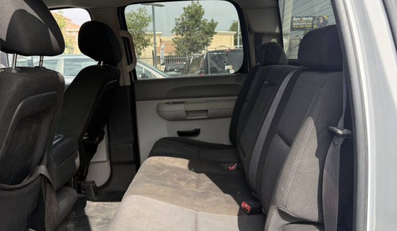 
								Chevrolet Silverado 2500HD 2011 full									