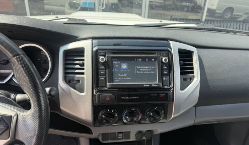 
								Toyota Tacoma 2015 full									