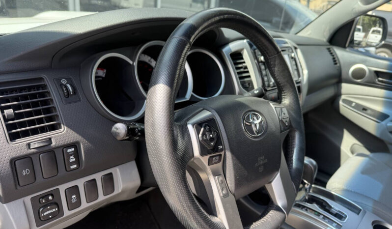 
								Toyota Tacoma 2015 full									