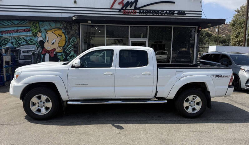 
								Toyota Tacoma 2015 full									