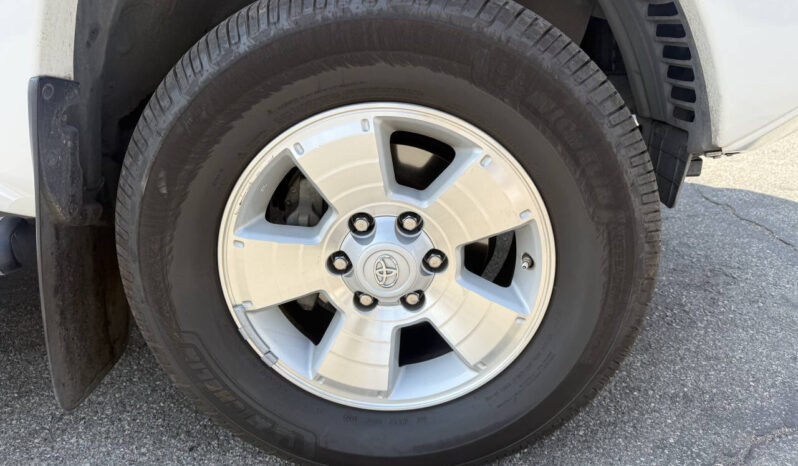 
								Toyota Tacoma 2015 full									
