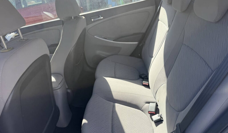 
								Hyundai Accent 2012 full									