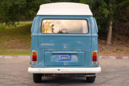 										Volkswagen Bus 1972 full									