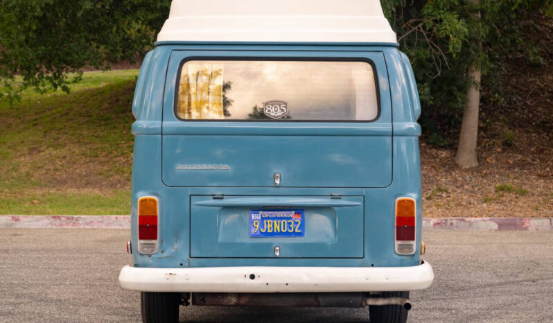 								Volkswagen Bus 1972 full									