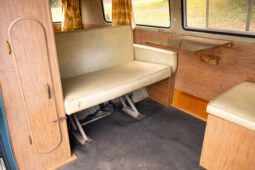 										Volkswagen Bus 1972 full									