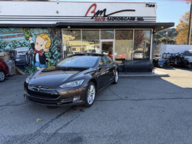Tesla Model S 2013