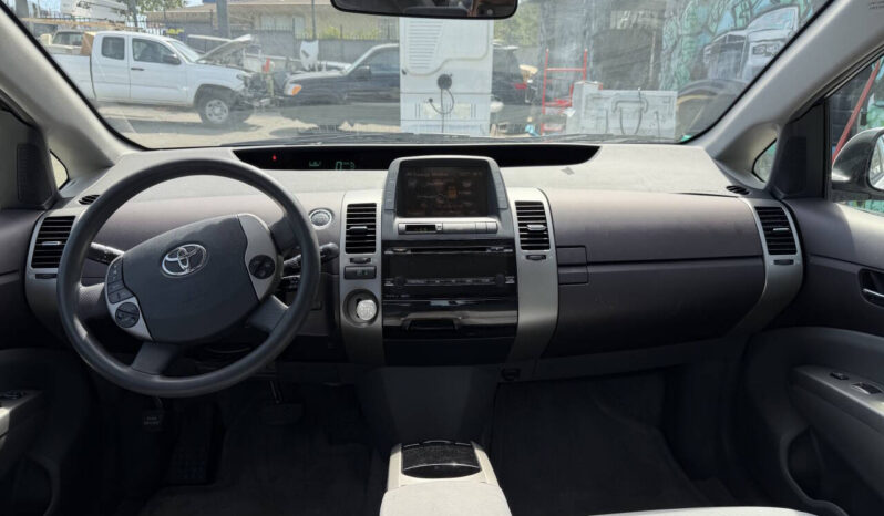 								Toyota Prius 2005 full									