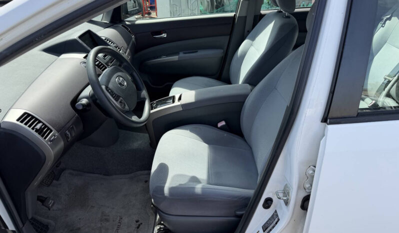 								Toyota Prius 2005 full									