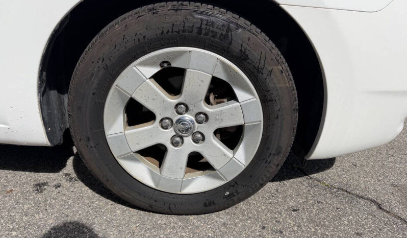 								Toyota Prius 2005 full									