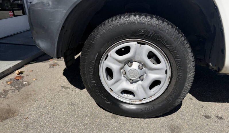 								Toyota Tacoma 2013 full									