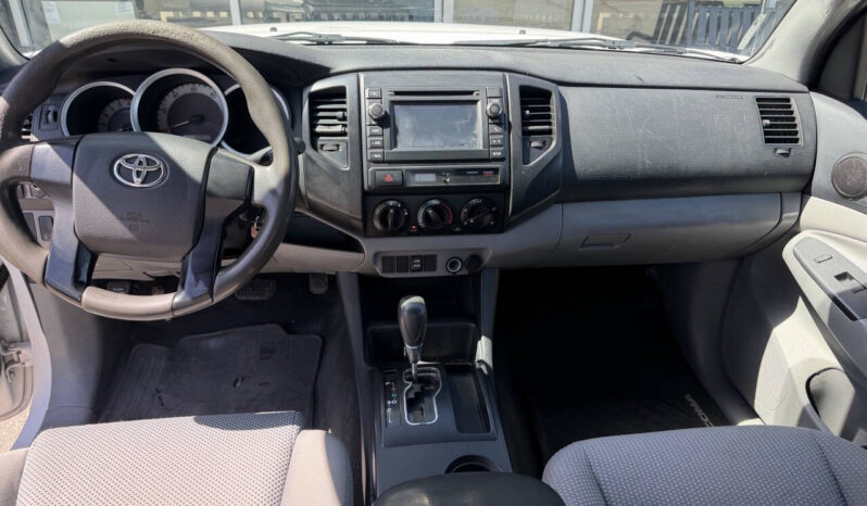 								Toyota Tacoma 2013 full									