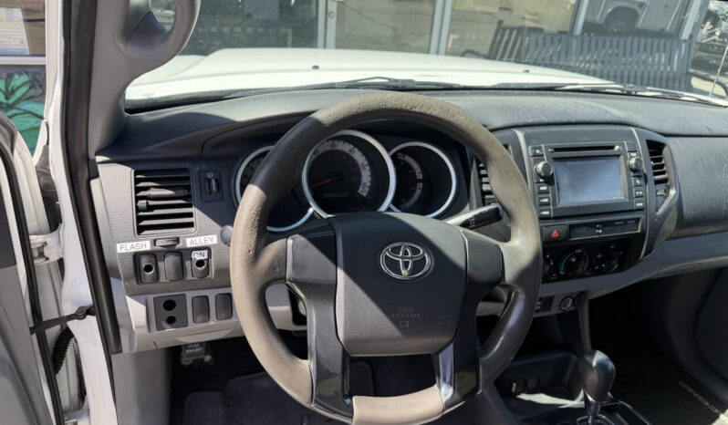 								Toyota Tacoma 2013 full									