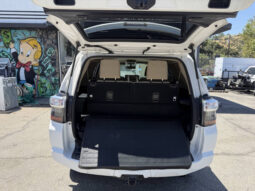 										Toyota 4Runner 2016 full									