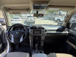 										Toyota 4Runner 2016 full									