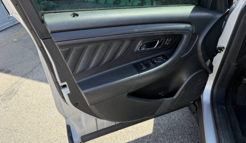 								Ford Taurus 2017 full									