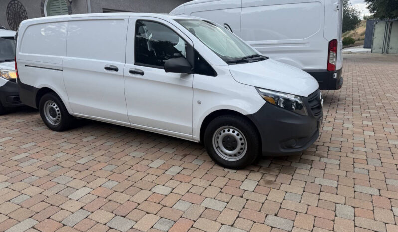 								Mercedes-Benz Metris 2023 full									
