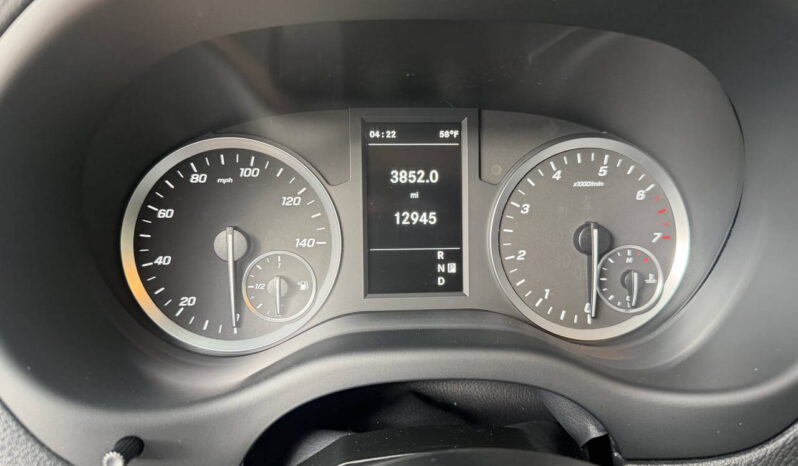 								Mercedes-Benz Metris 2023 full									