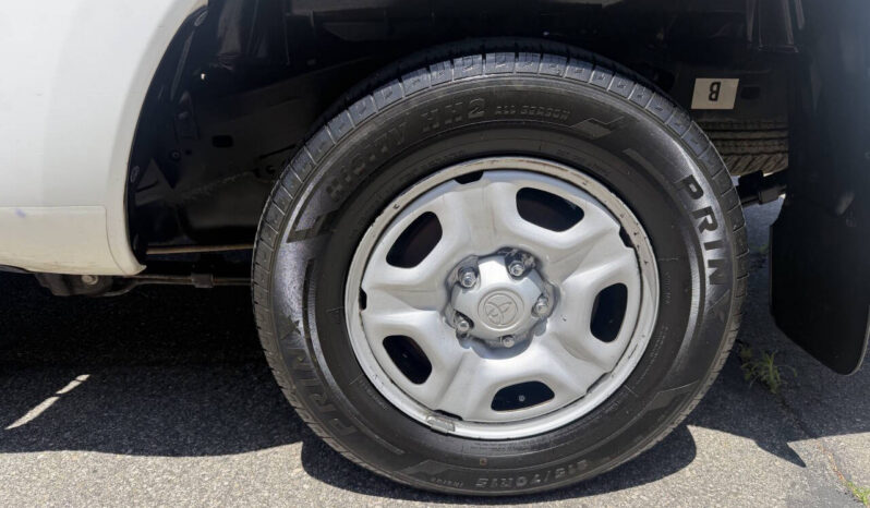 								Toyota Tacoma 2012 full									