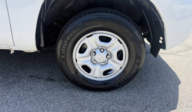 								Toyota Tacoma 2012 full									