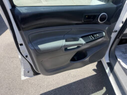 										Toyota Tacoma 2012 full									