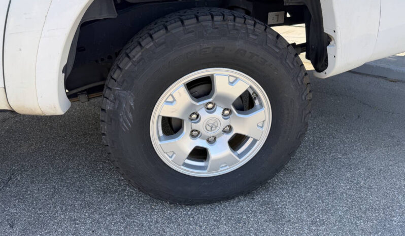 								Toyota Tacoma 2014 full									