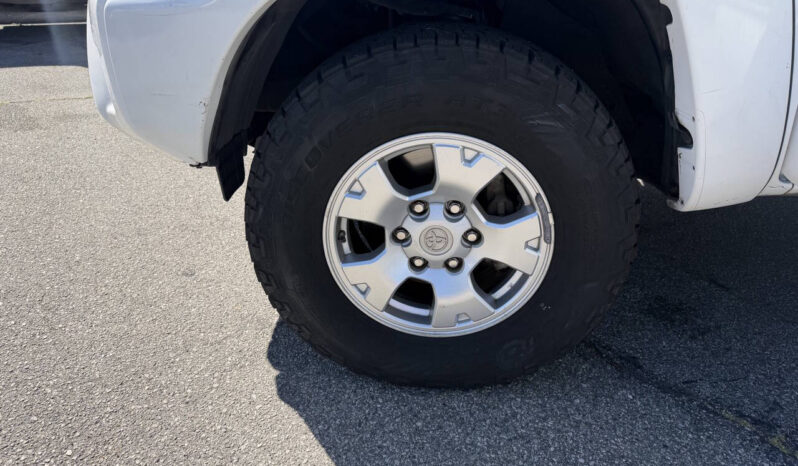								Toyota Tacoma 2014 full									