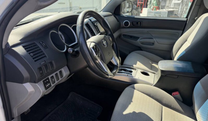 								Toyota Tacoma 2014 full									