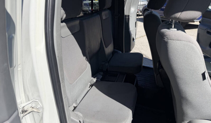 								Toyota Tacoma 2014 full									
