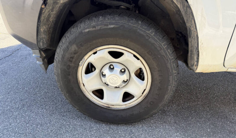 								Toyota Tacoma 2017 full									