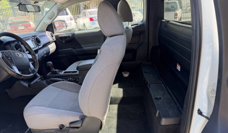 								Toyota Tacoma 2017 full									