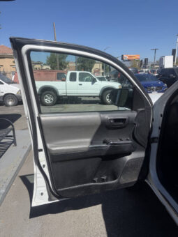 										Toyota Tacoma 2017 full									