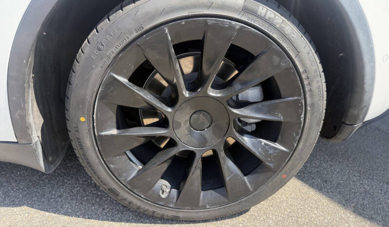								Tesla Model Y 2022 full									