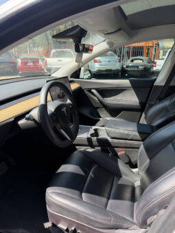 										Tesla Model Y 2022 full									