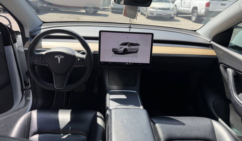 								Tesla Model Y 2022 full									