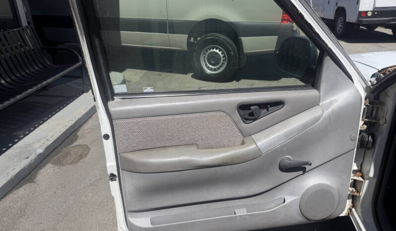 								Chevrolet S-10 1994 full									