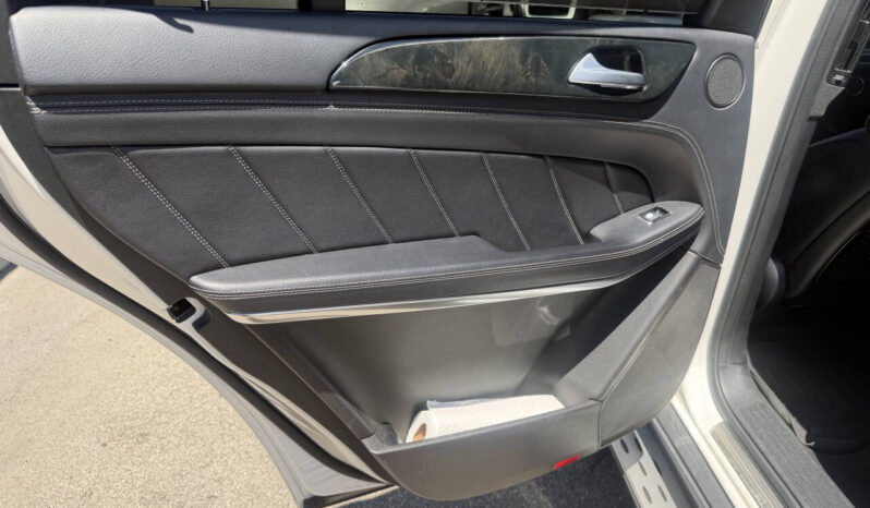 								Mercedes-Benz GL-Class 2014 full									