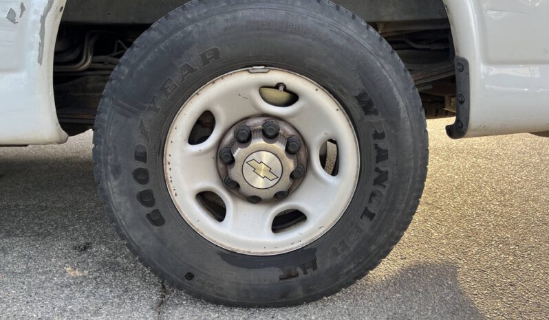 								Chevrolet Express 2011 full									