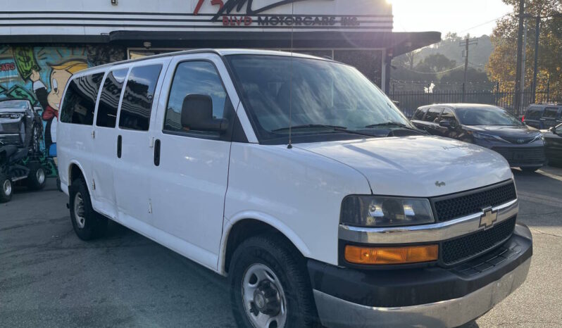 2011 chevrolet express lt 2500 3dr passenger van